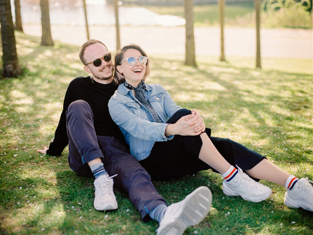 Engagement and Wedding Photo Session in Copenhagen | Film Fuji 400H, Mamiya 645 | Love spring Denmark